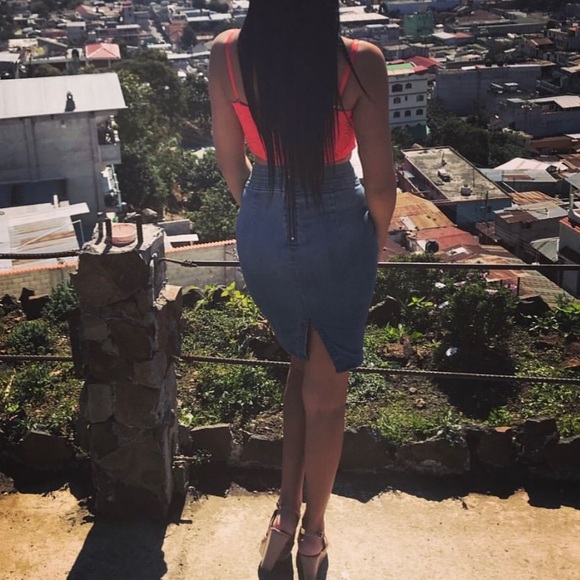 Bebe Jeans skirt size 27 excellent condition - Picture 7 of 7